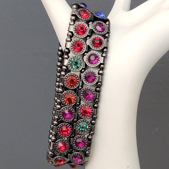 Jewelry - Hematite stretch bracelet with jewel toned beads